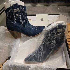 Nine West Navy Ankle Booties